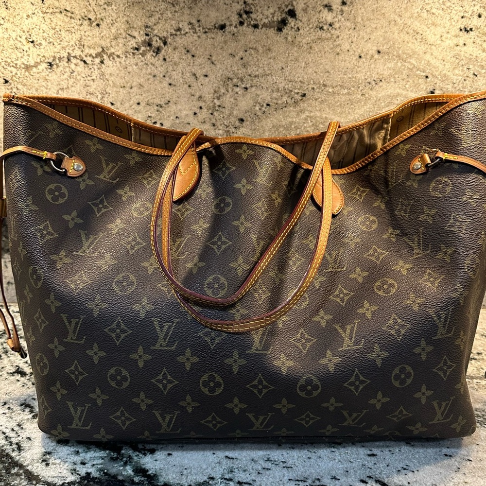 Louis Vuitton Dark Brown Monogram Tote